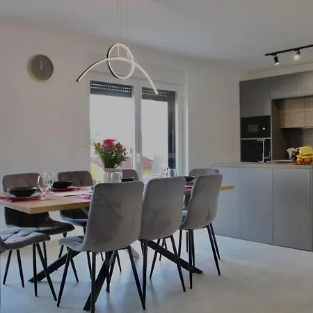 Apartman Holiday